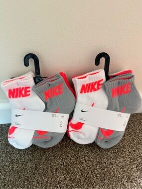 Nike Crew Sock Pack in White, Gray & Neon Coral